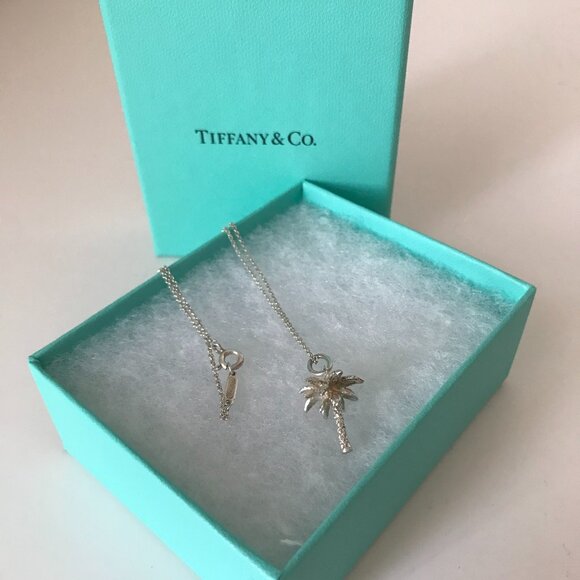 Tiffany Sterling Silver Palm Tree Pendant on 18" Sterling Silver Chain - Picture 1 of 3